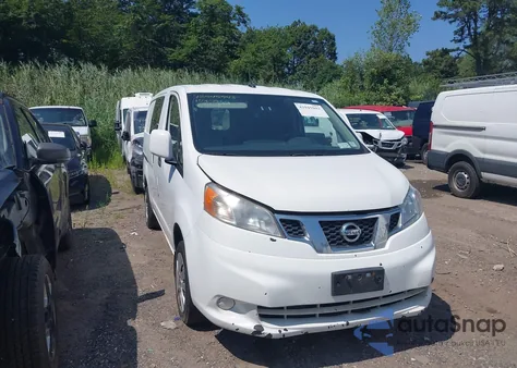 2015 Nissan Nv200 Sv z USA, uszkodzony, nr VIN 3N6CM0KN1FK733652
